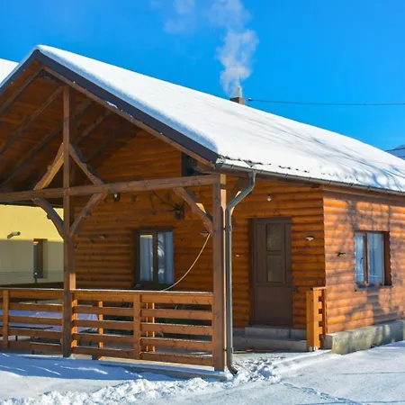 Holiday home Casuta Adelina