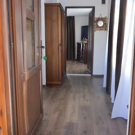 Casuta Adelina * Borşa